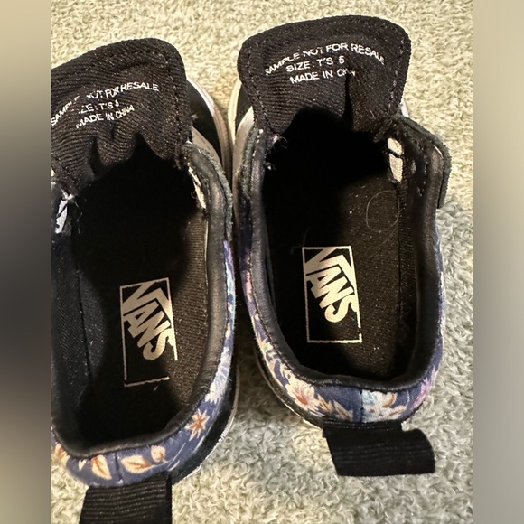 Vans - toddler size 5 shoes - black with flower print - Picture 2 of 2